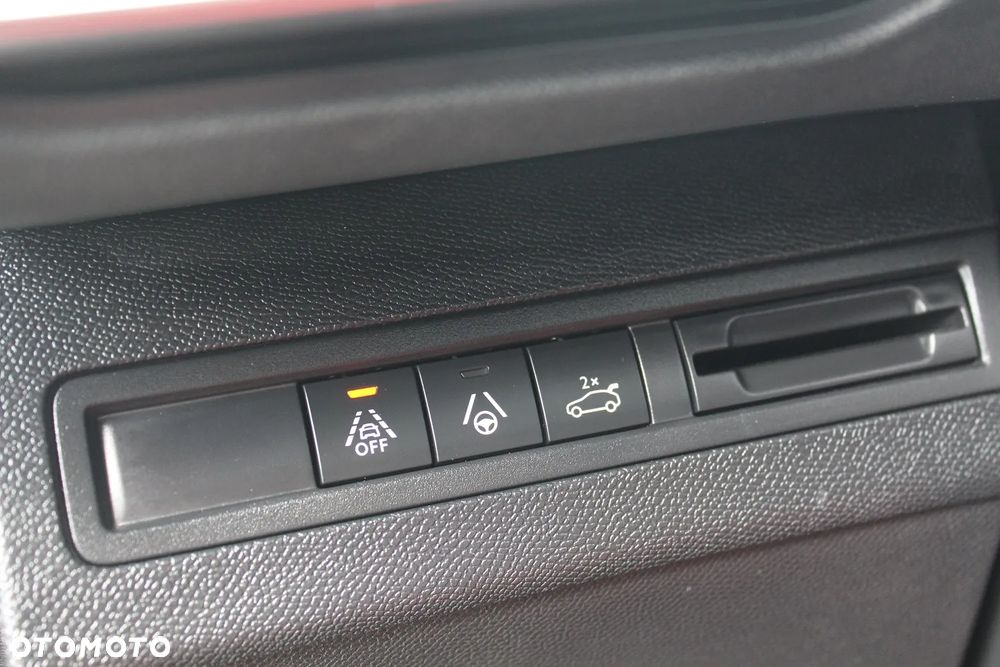 Peugeot 5008 2.0 BlueHDi GT Pack S&S EAT8 - 29