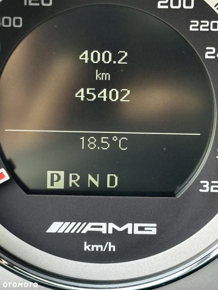 Mercedes-Benz Klasa E 63 AMG - 15