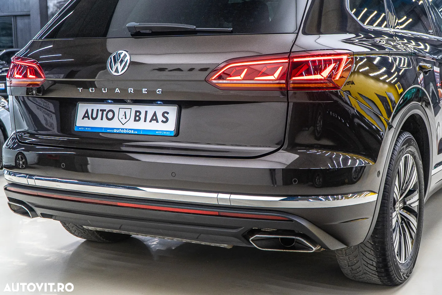 Volkswagen Touareg V6 TDI 4MOTION Elegance - 14
