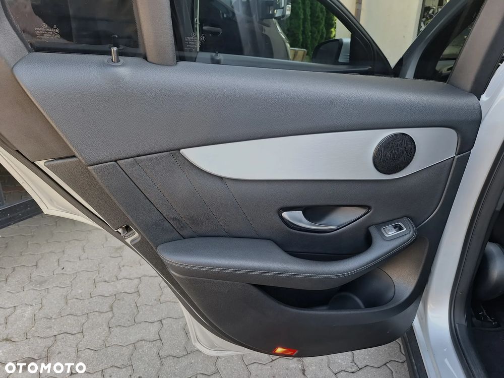 Mercedes-Benz GLC 220 d 4-Matic - 16
