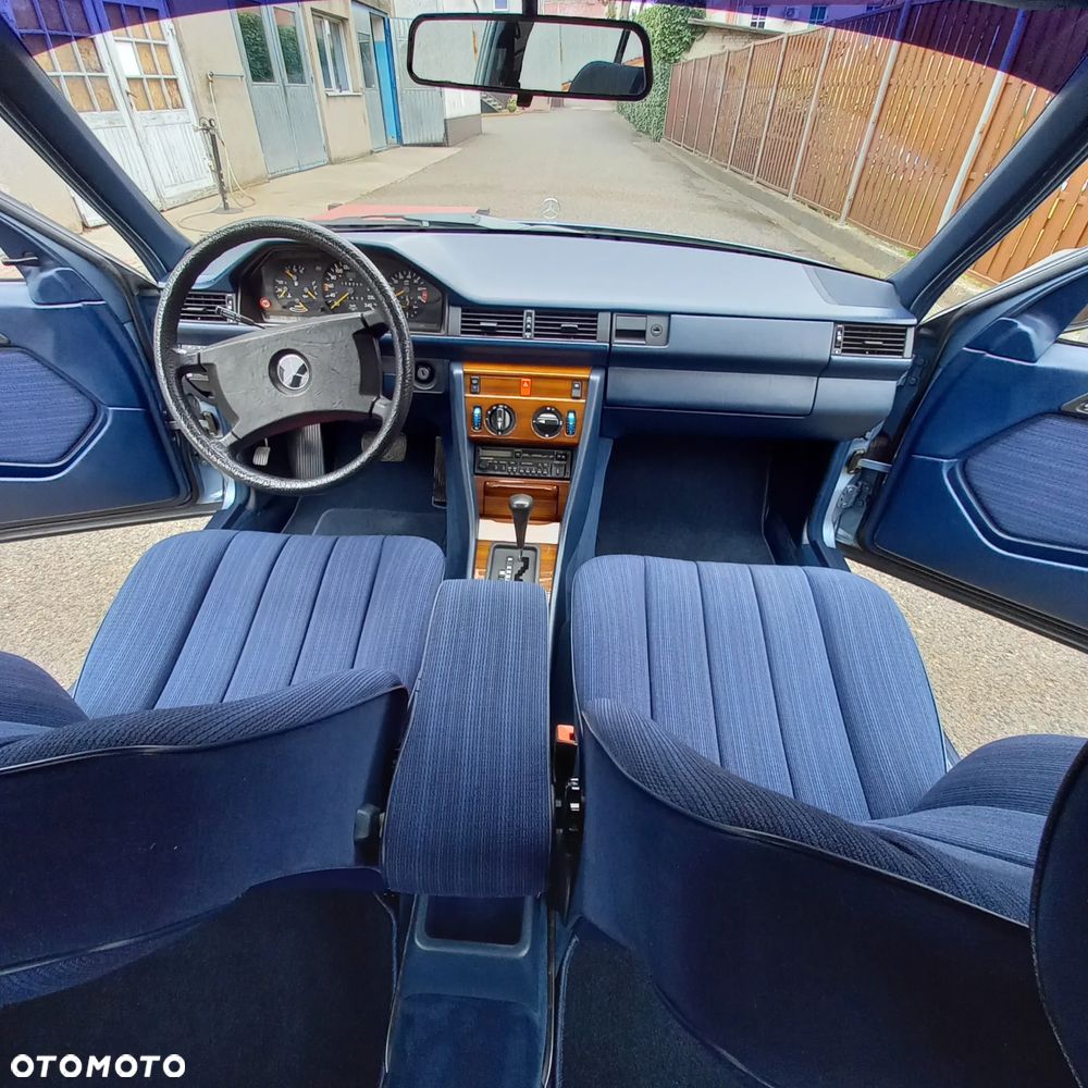 Mercedes-Benz W124 (1984-1993) - 19