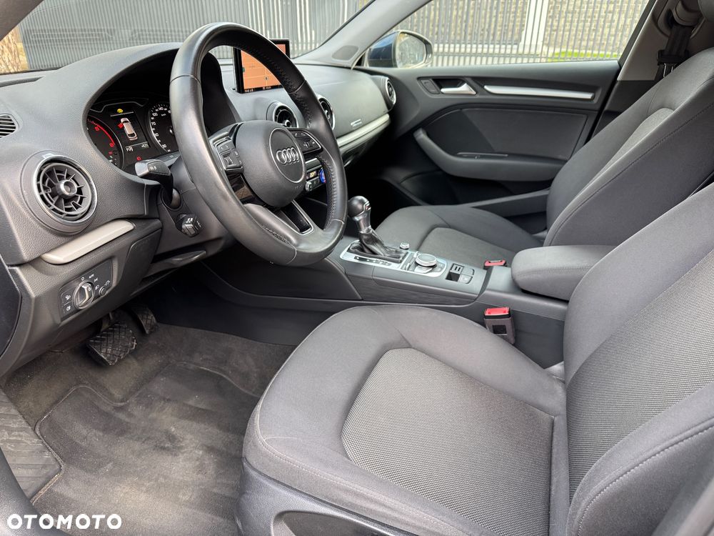 Audi A3 Sportback 1.6 TDI S tronic - 13