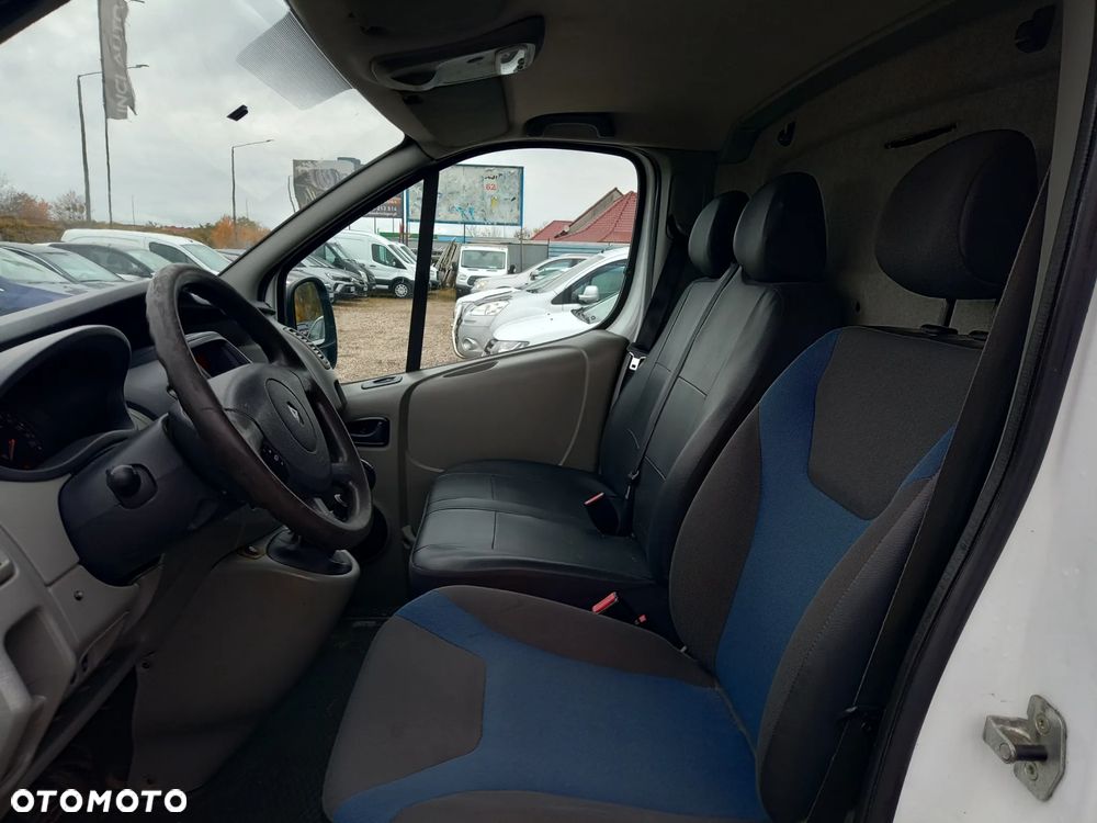 Renault Trafic - 13