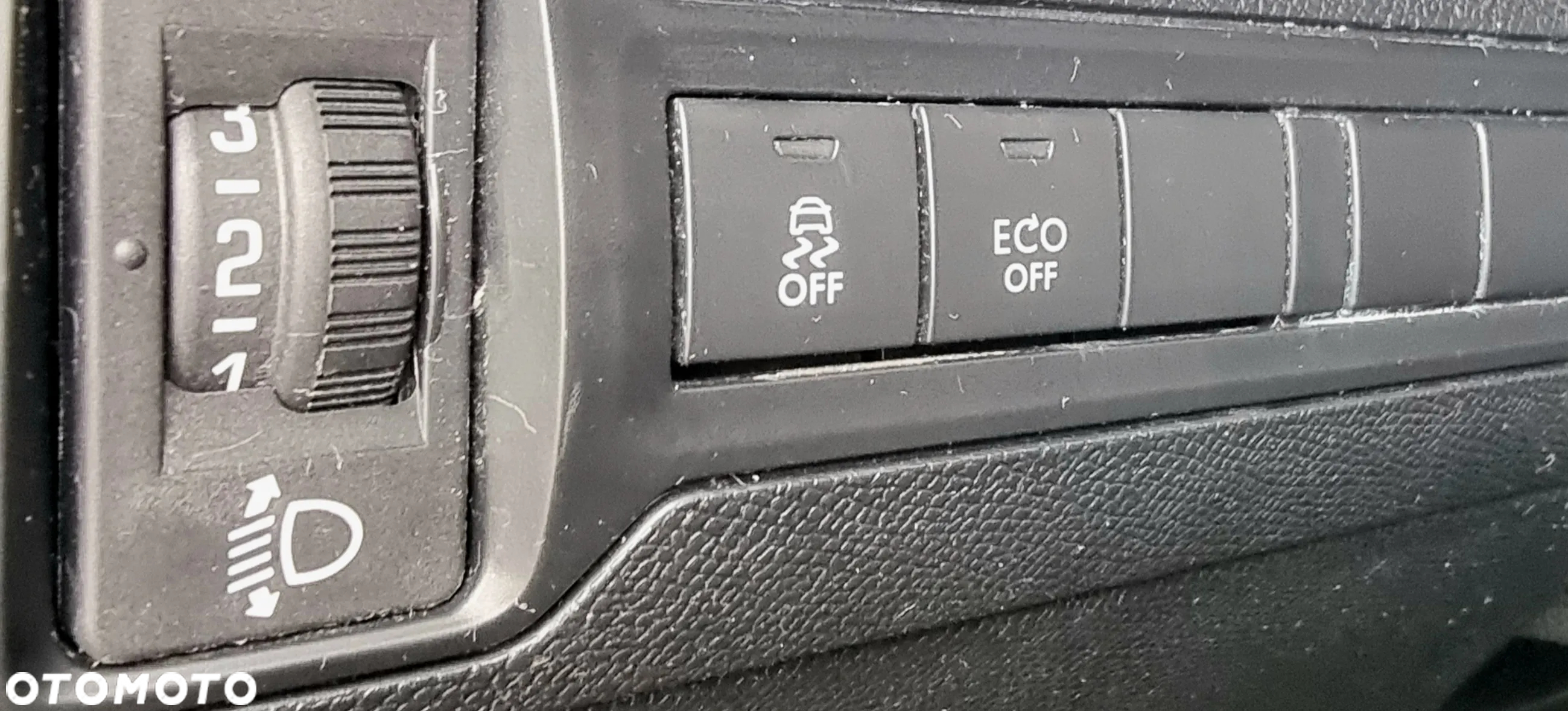 Peugeot 308 1.6 BlueHDi Allure S&S - 22