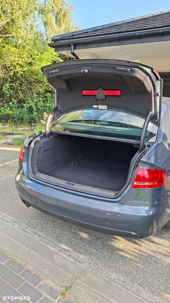Audi A4 Limousine 1.8 TFSI S line Sportpaket - 32