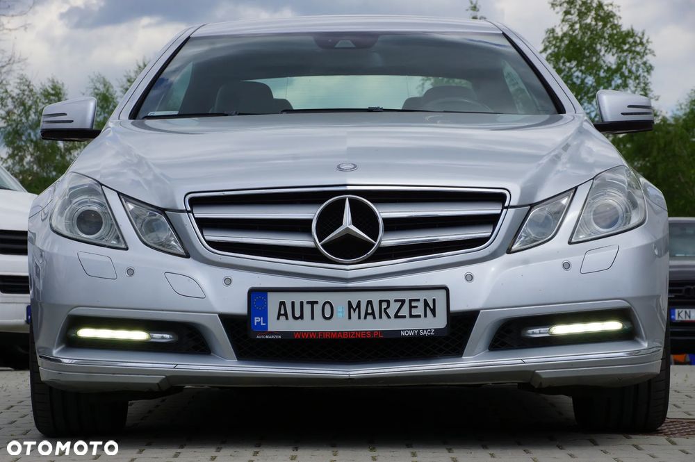 Mercedes-Benz Klasa E 220 CDI DPF BlueEFFICIENCY Automatik Avantgarde - 3