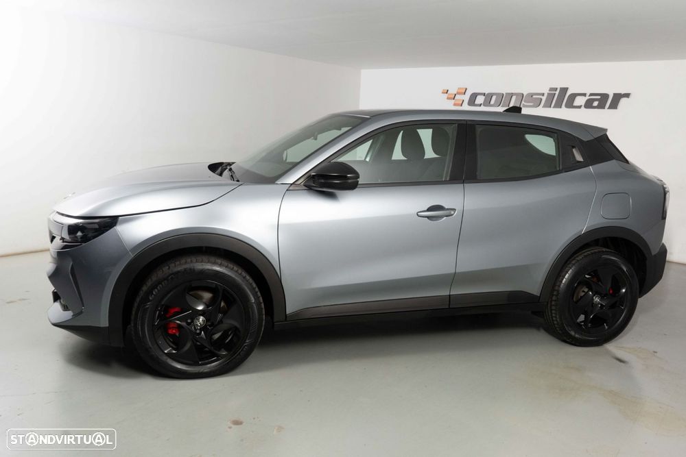 Alfa Romeo Junior 1.2 Intensa eDCT6 - 8