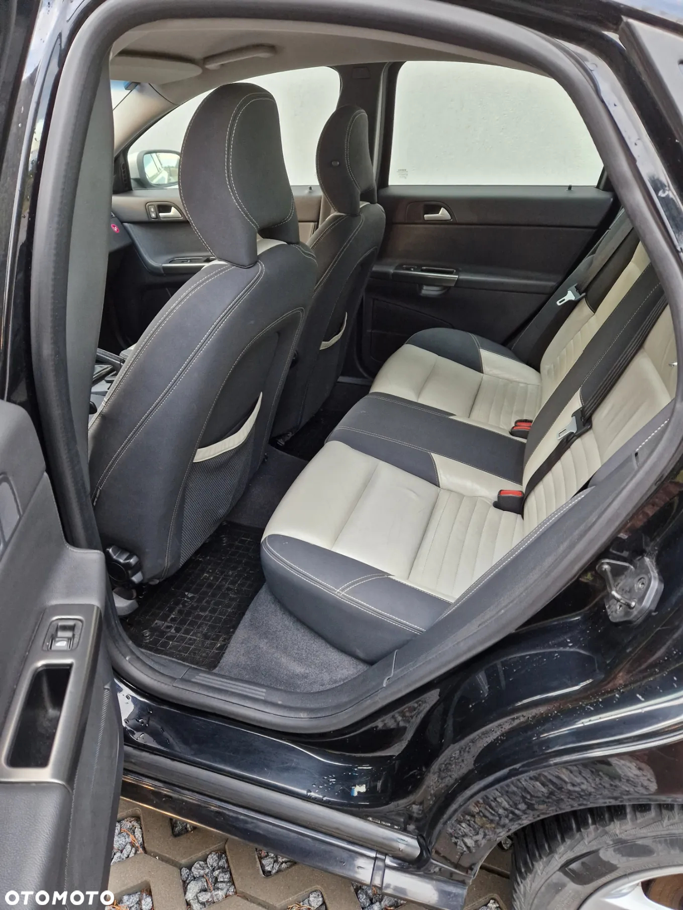 Volvo S40 2.0D R-Design Summum - 10
