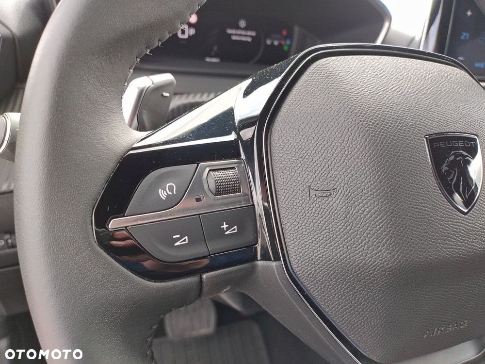 Peugeot 2008 1.2 PureTech Allure S&S EAT8 - 16