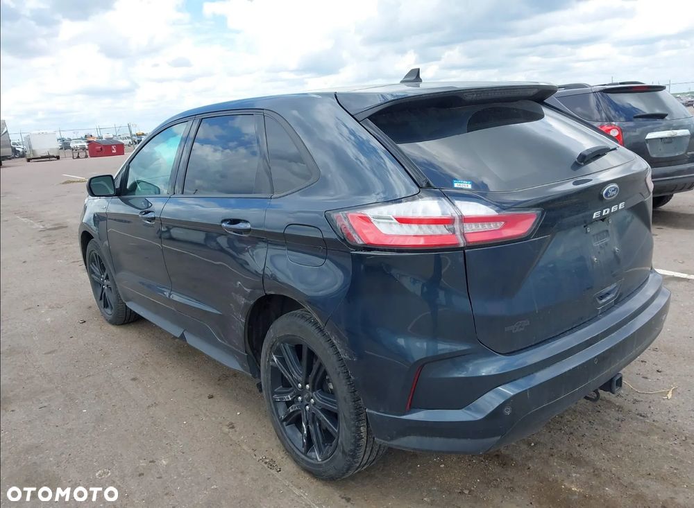 Ford Edge - 5