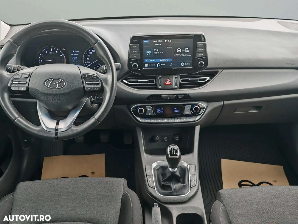 Hyundai i30 1.5 110CP M/T Highway - 14