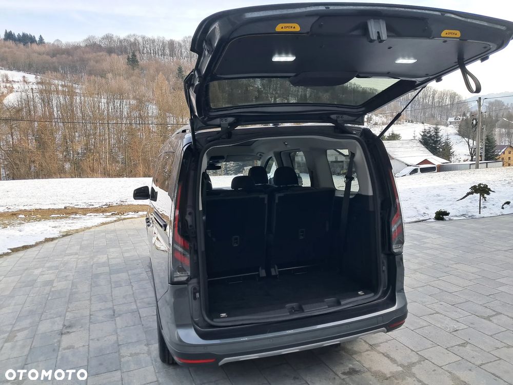 Ford Tourneo Connect Grand - 15