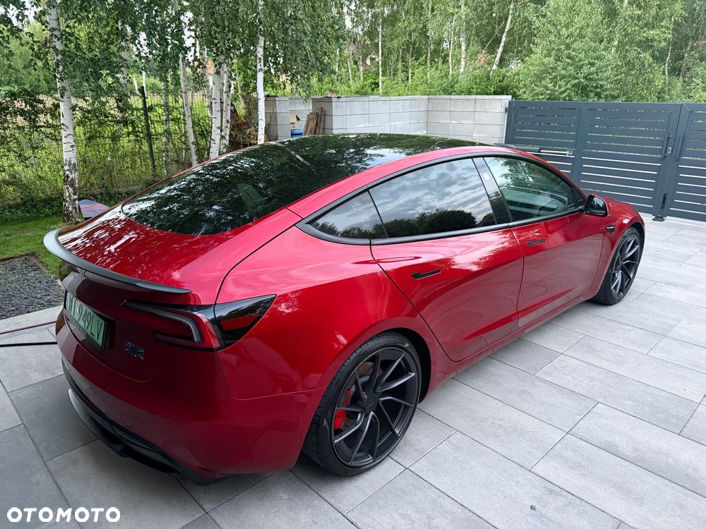 Tesla Model 3 - 5