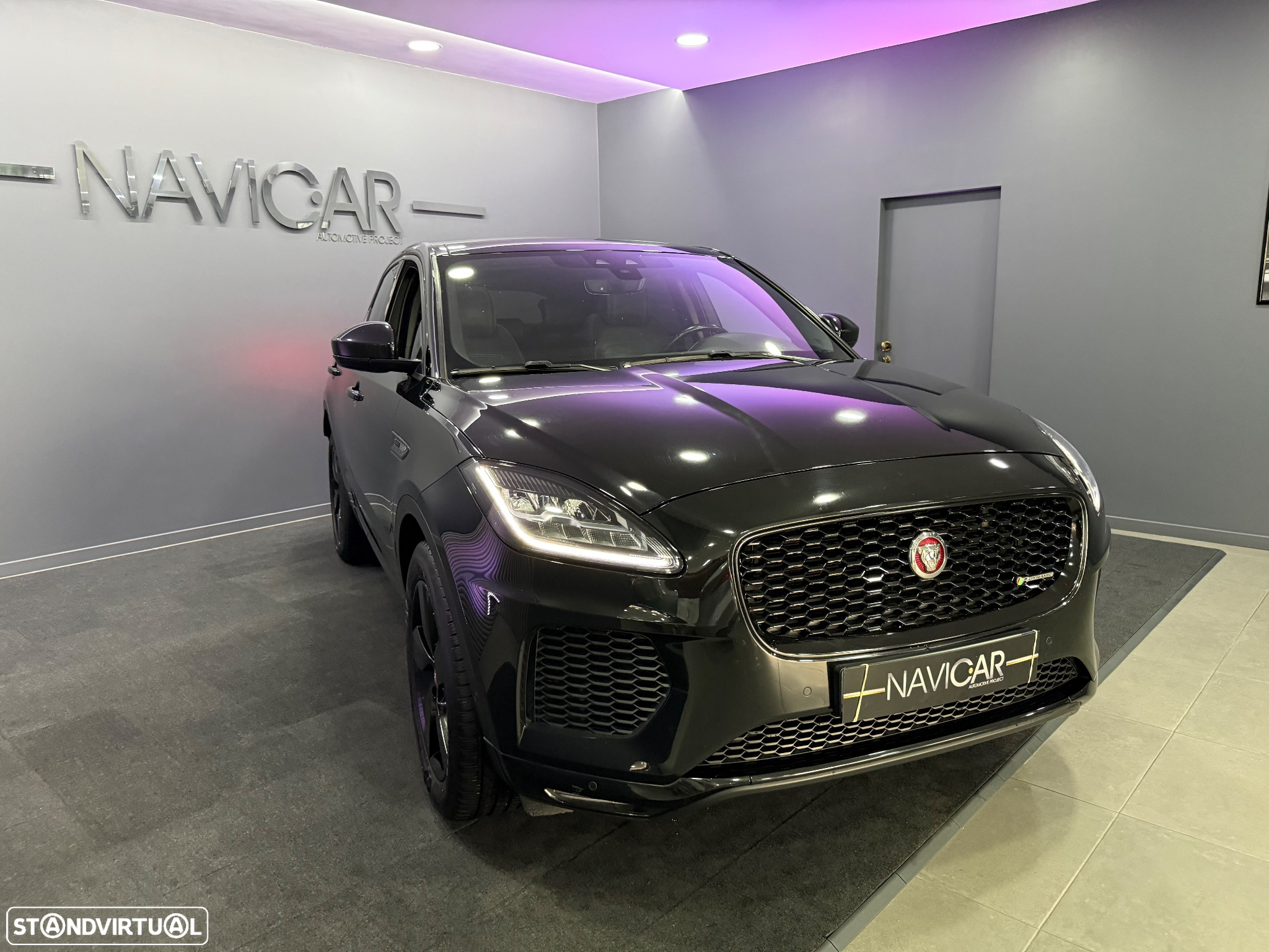 Jaguar E-Pace 2.0 i4D R-Dynamic S AWD Aut. - 17
