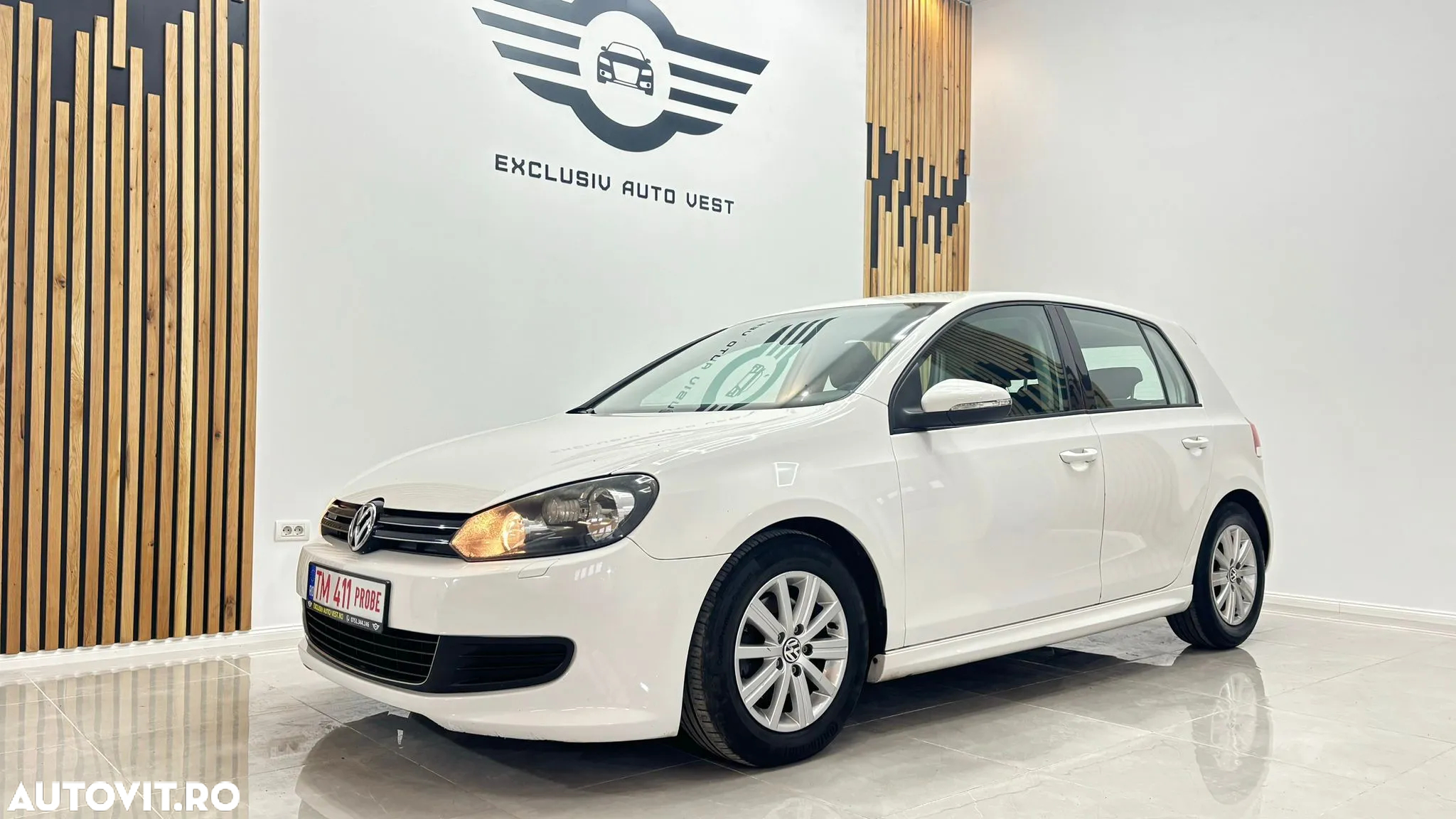 Volkswagen Golf 1.6 TDI DPF BlueMotion - 12