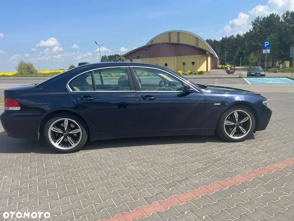 BMW Seria 7 740d - 21