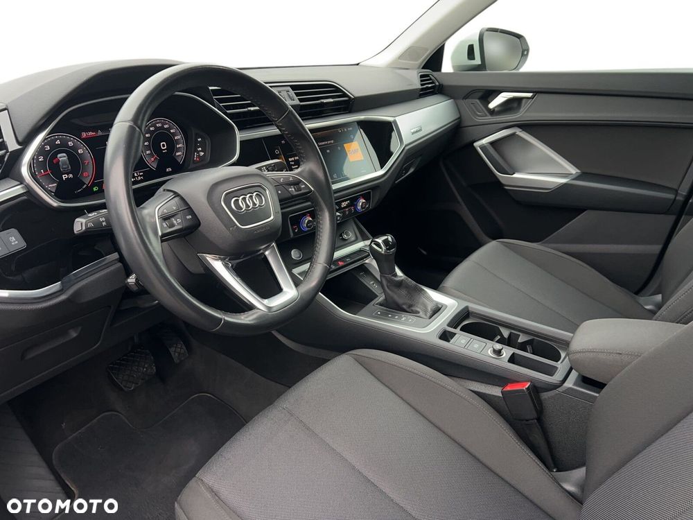 Audi Q3 - 10