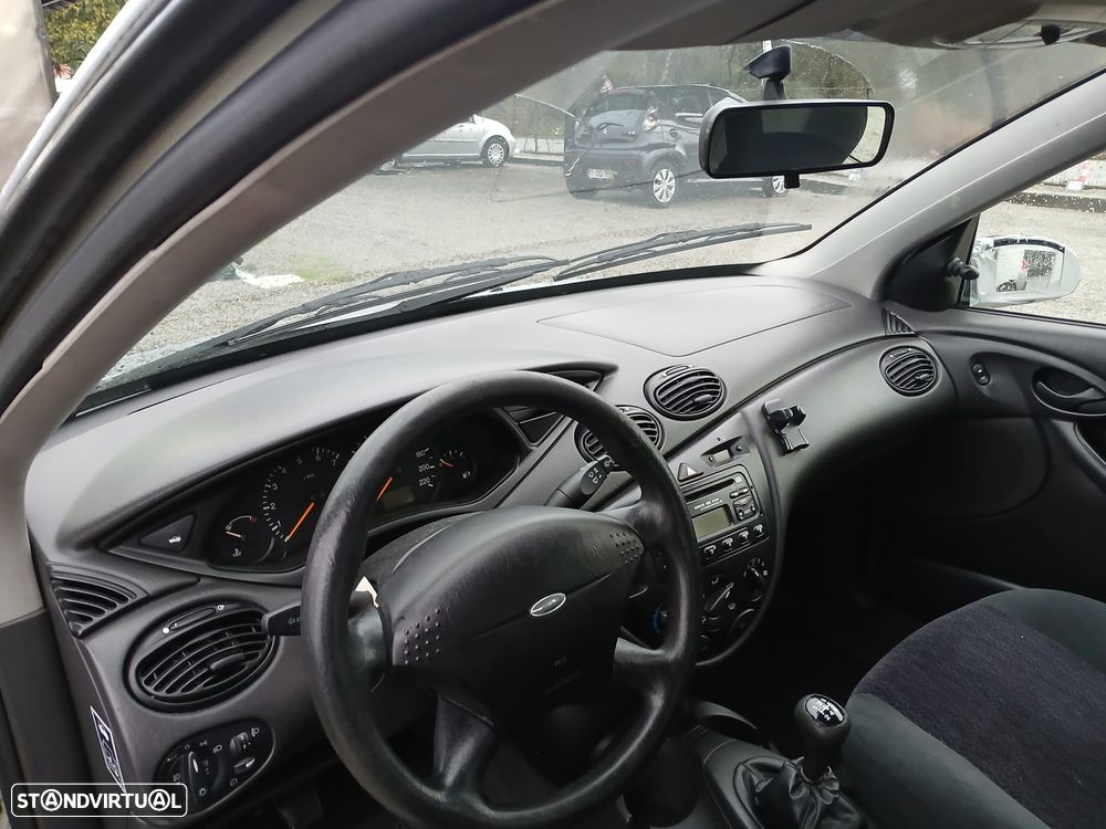 Ford Focus 1.4 Ambiente - 7