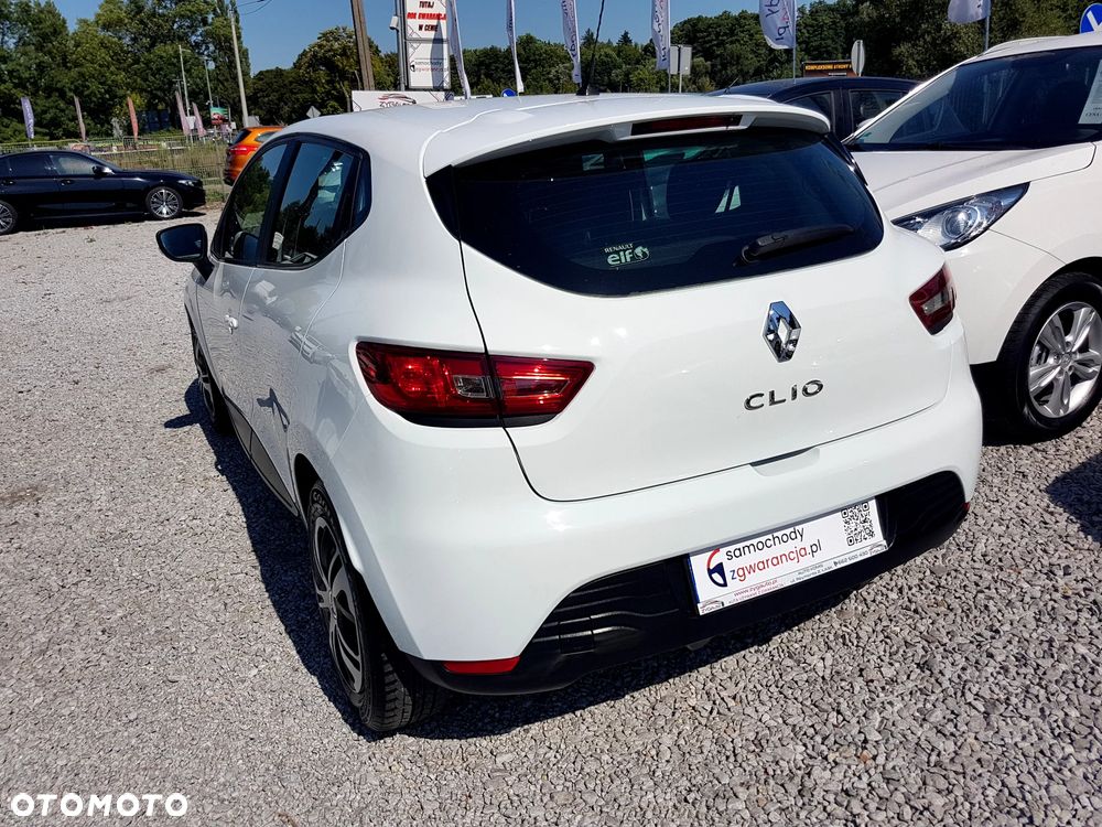 Renault Clio 1.2 16V 75 Life - 36