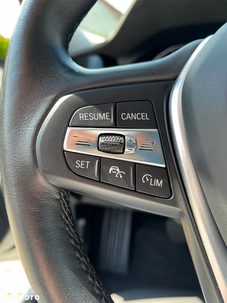 BMW Seria 3 320d xDrive Luxury Line sport - 26