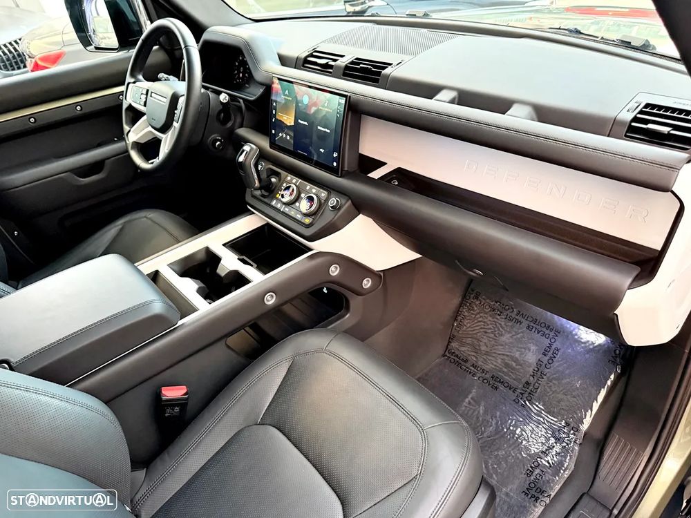 Land Rover Defender 2.0 P300e 110 AWD X-Dynamic HSE - 26