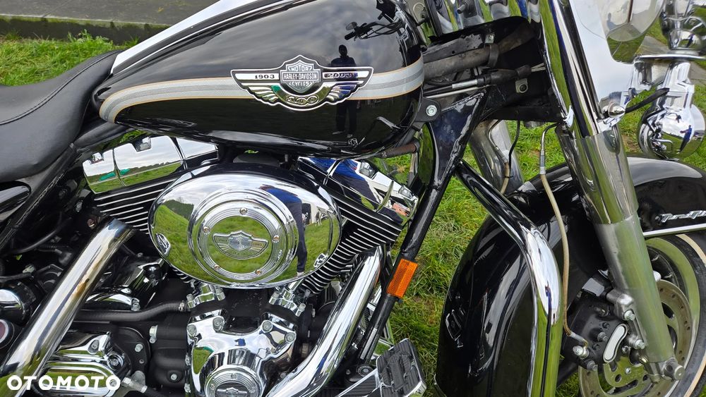 Harley-Davidson Touring Road King - 2