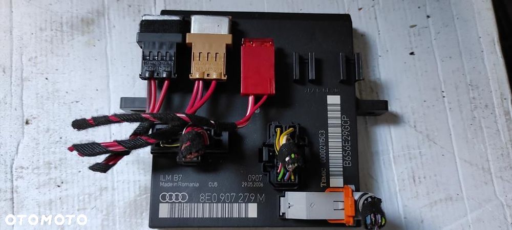 MODUŁ STEROWNIK ŚWIATEŁ AUDI A4 B7 8E0907279M - 1