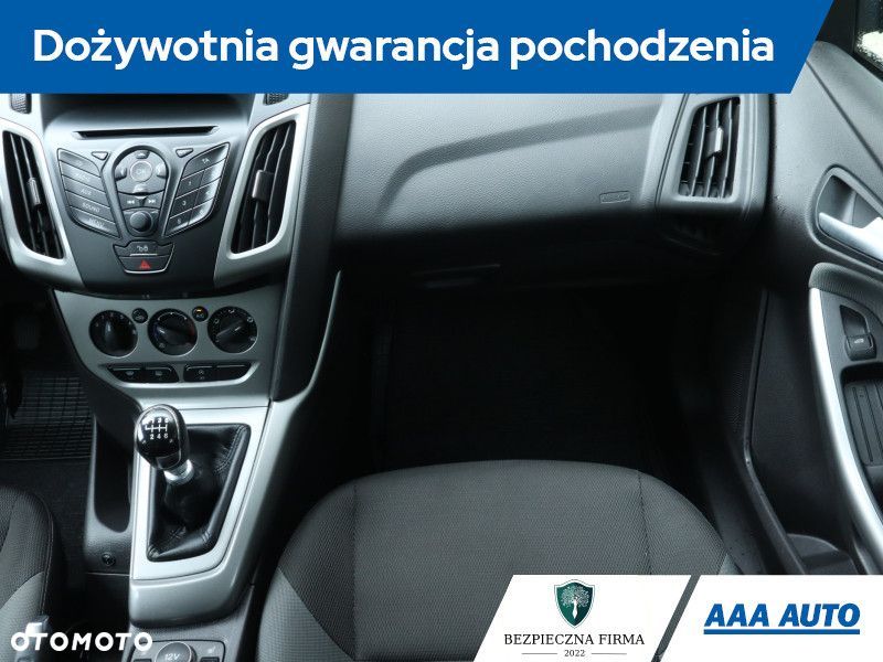 Ford Focus - 10