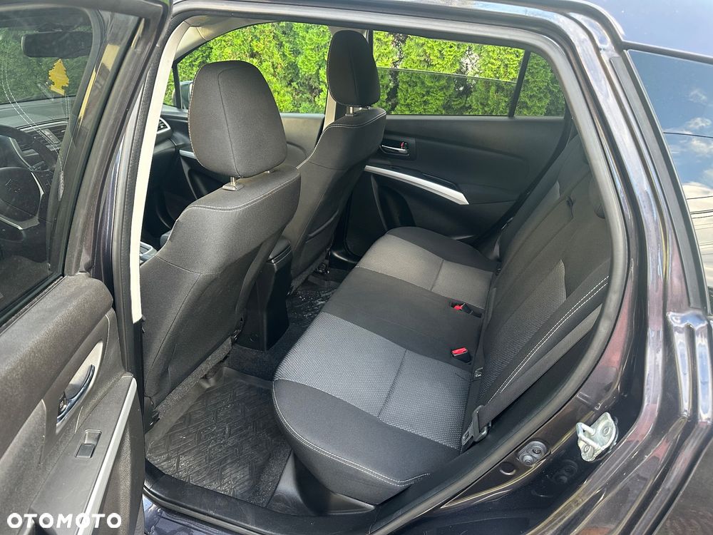 Suzuki SX4 1.6 Premium - 27