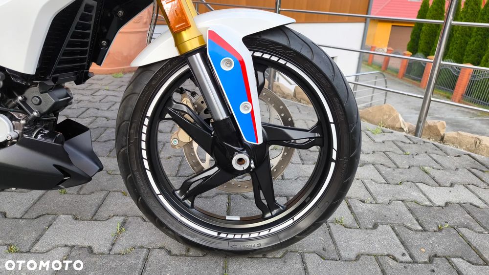 BMW G - 28