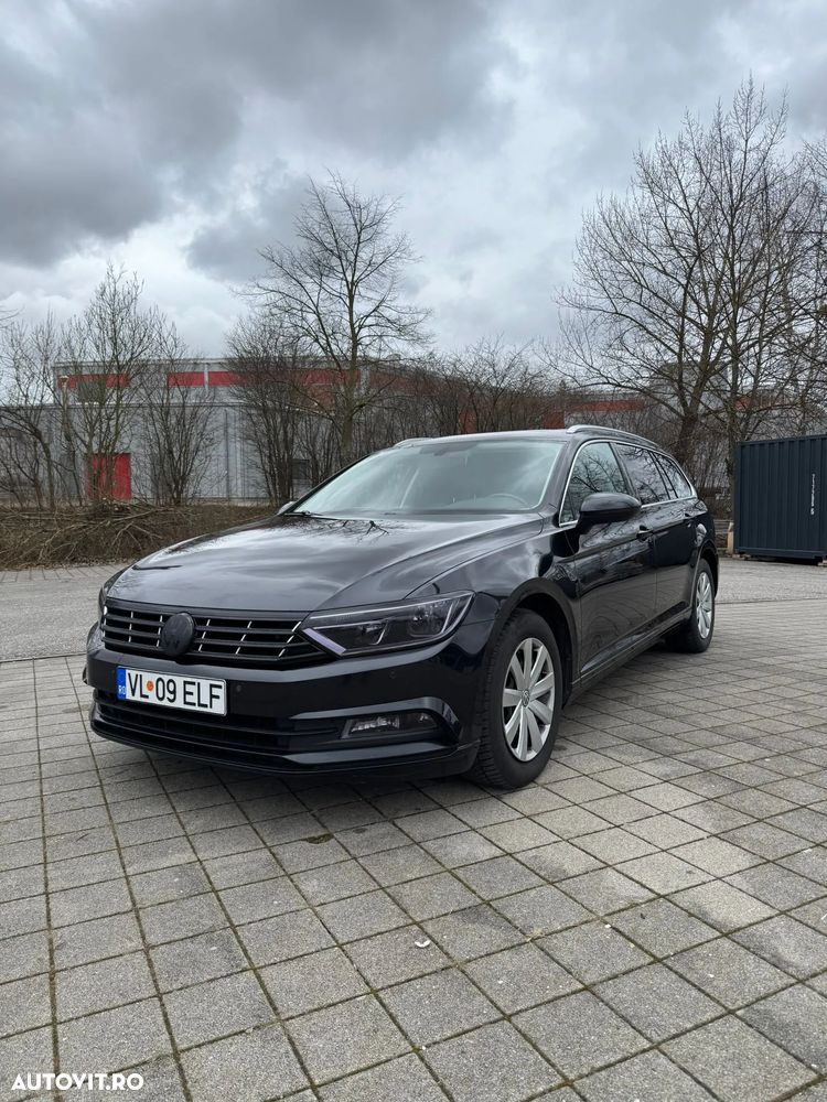 Volkswagen Passat 2.0 TDI Comfortline - 11