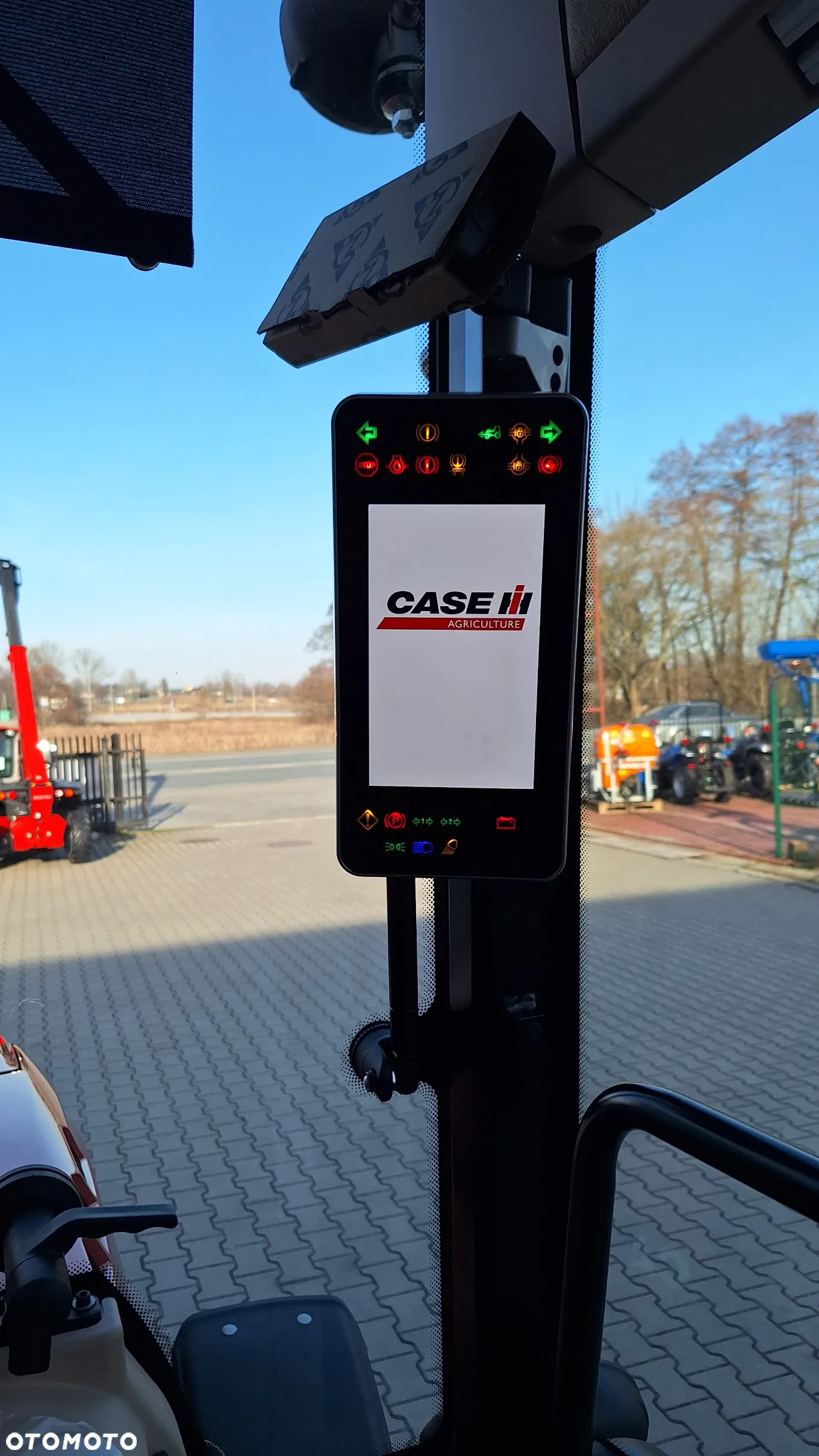 Case IH - 8