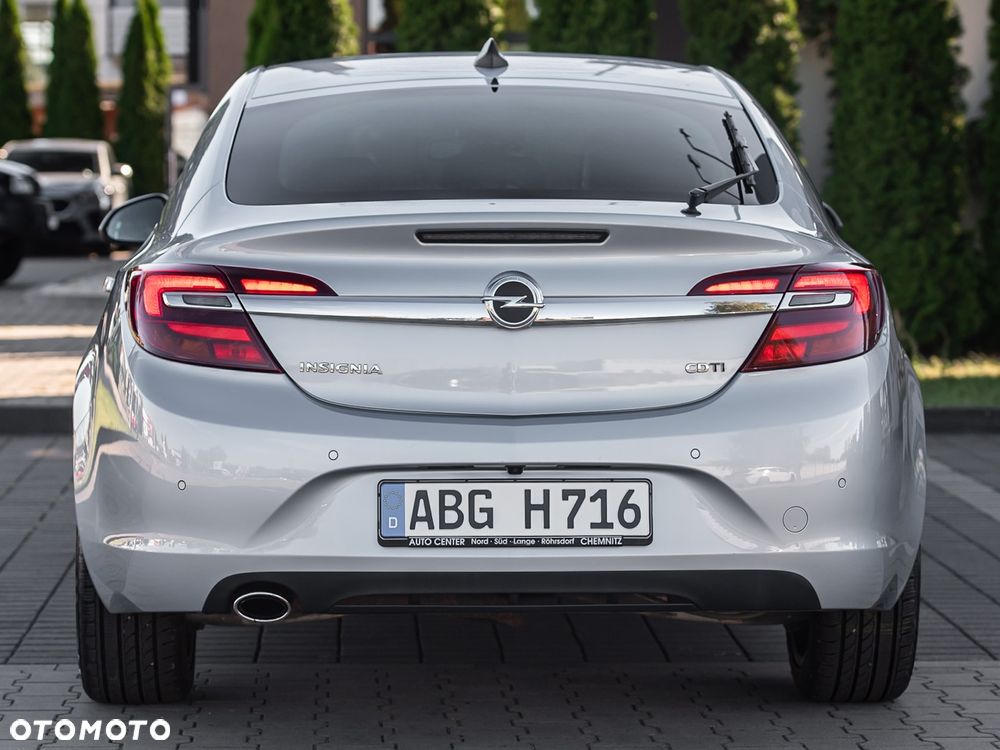 Opel Insignia - 11