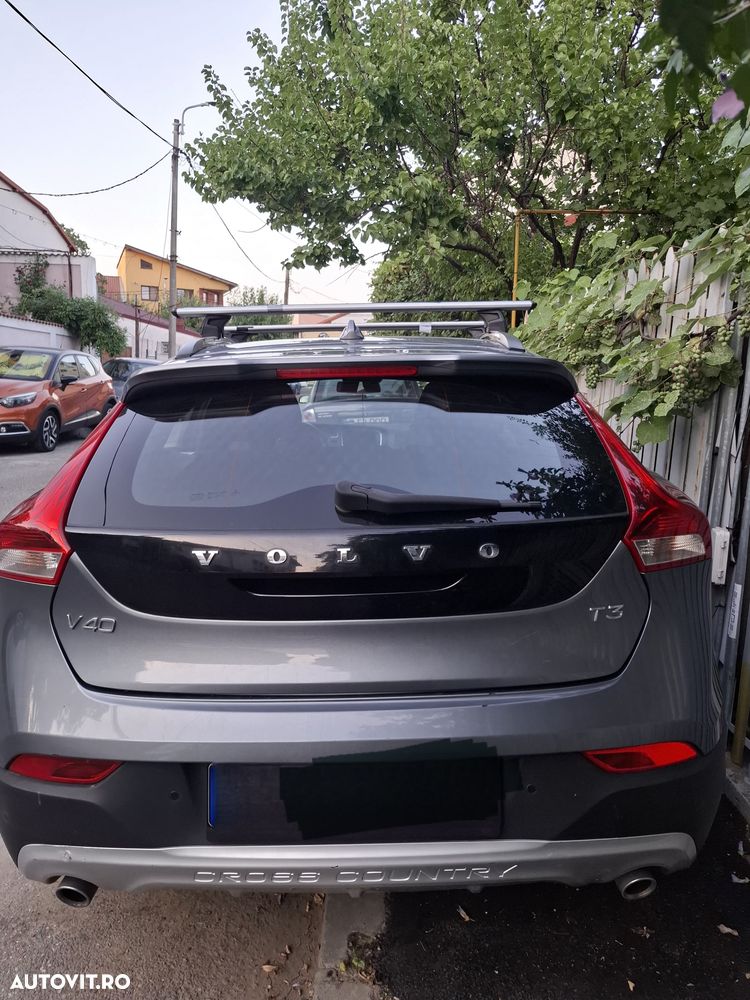 Volvo V40 T3 Aut. Momentum - 28