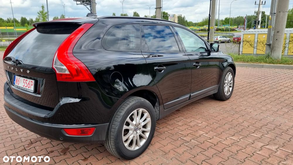 Volvo XC 60 D3 Momentum - 4