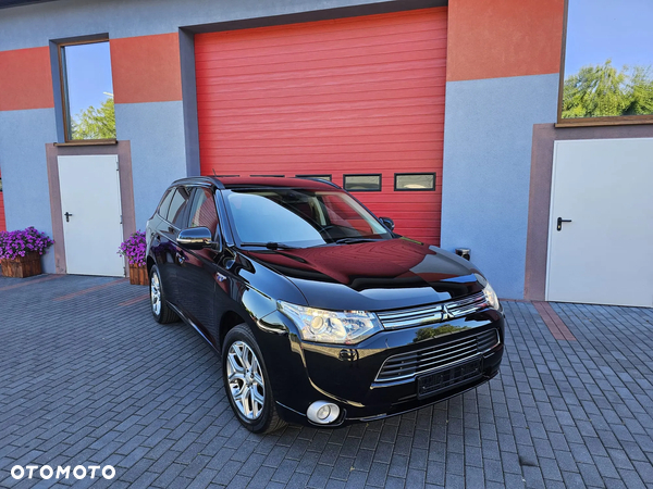 Mitsubishi Outlander 2.0 Intense + 2WD EU5 CVT