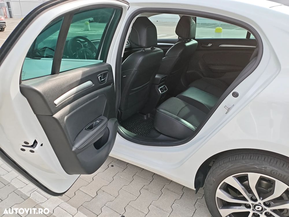 Renault Megane - 11