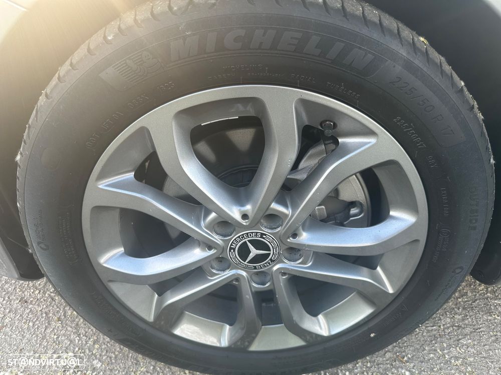 Mercedes-Benz C 220 CDI Avantgarde Edition - 26