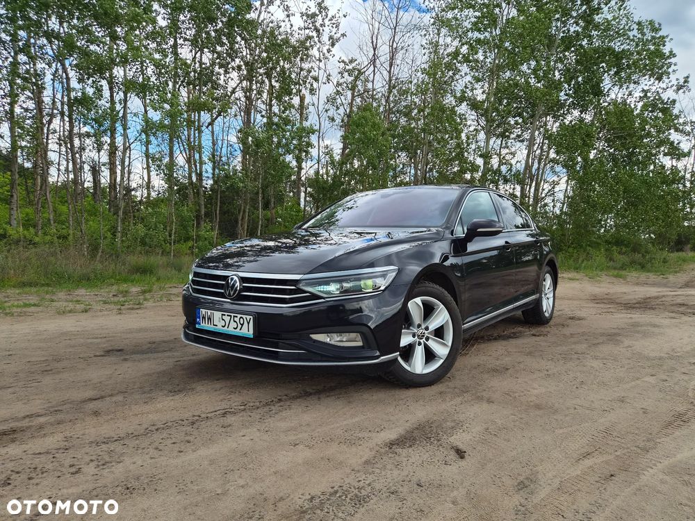 Volkswagen Passat 1.5 TSI EVO Elegance DSG - 1