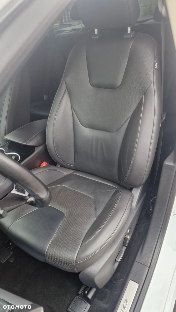 Ford Mondeo 2.0 TDCi Start-Stopp Titanium - 23