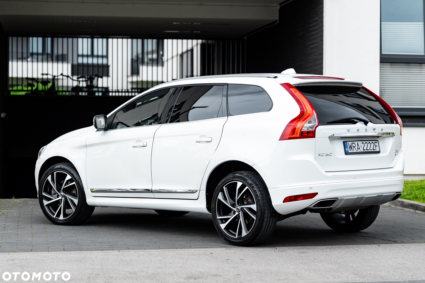 Volvo XC 60 D5 AWD Summum - 11