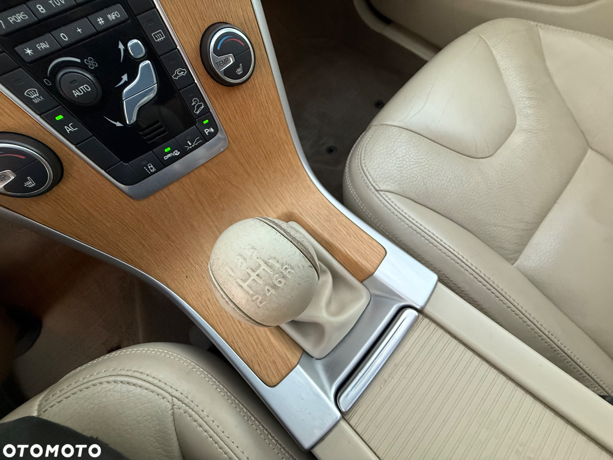 Volvo XC 60 D3 AWD Summum - 24