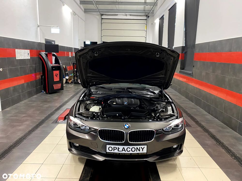 BMW Seria 3 316d Sport Line - 22