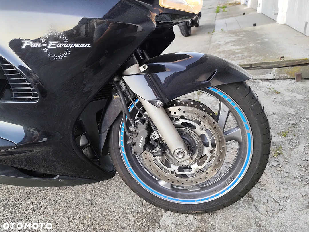 Honda ST - 8