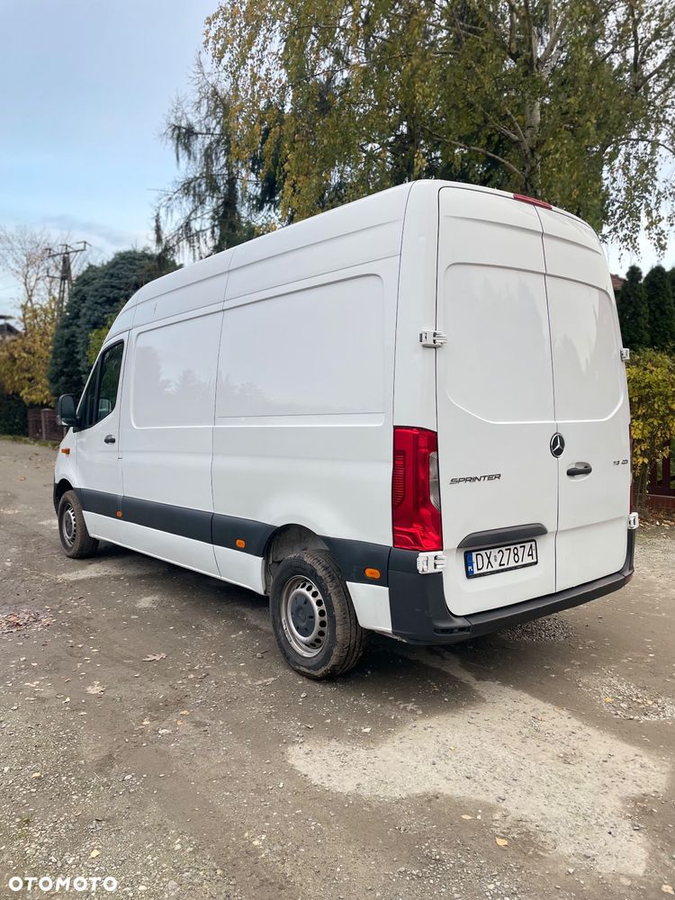 Mercedes-Benz Sprinter - 4