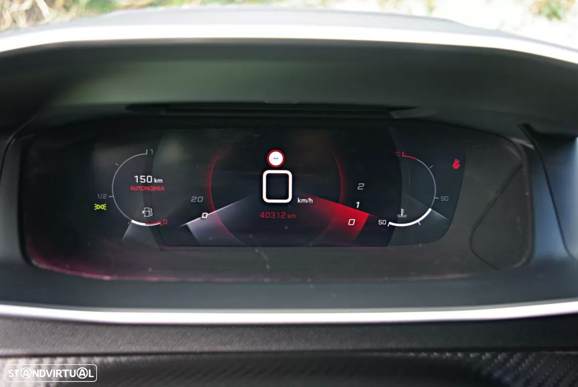 Peugeot 2008 1.2 PureTech Allure - 28