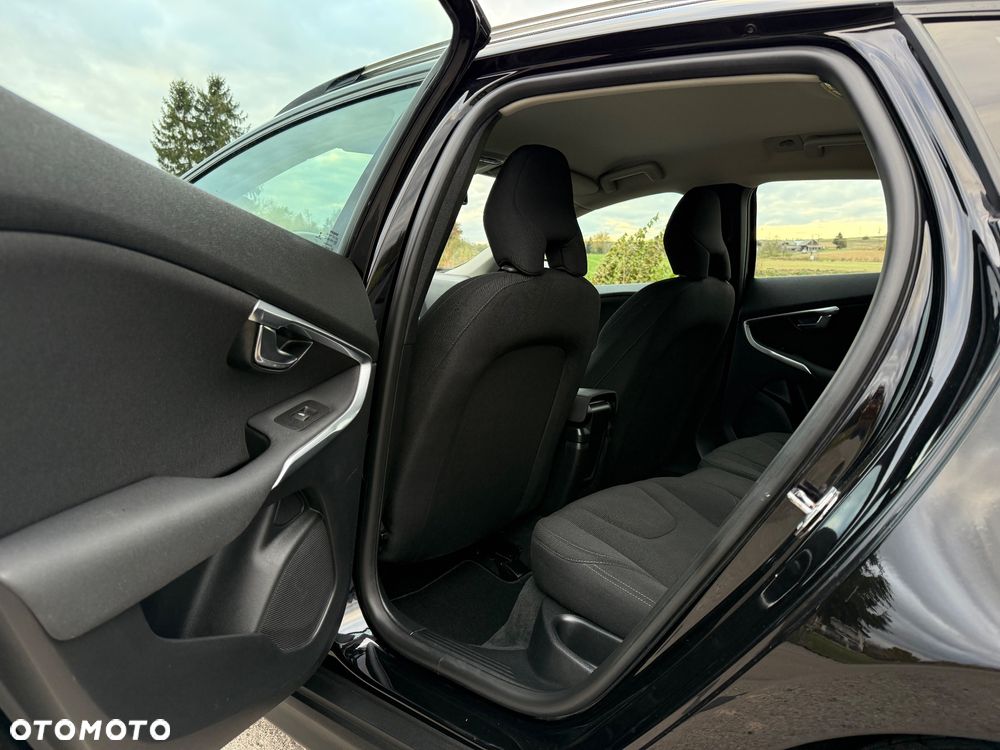 Volvo V40 Cross Country D2 Drive-E Momentum - 10