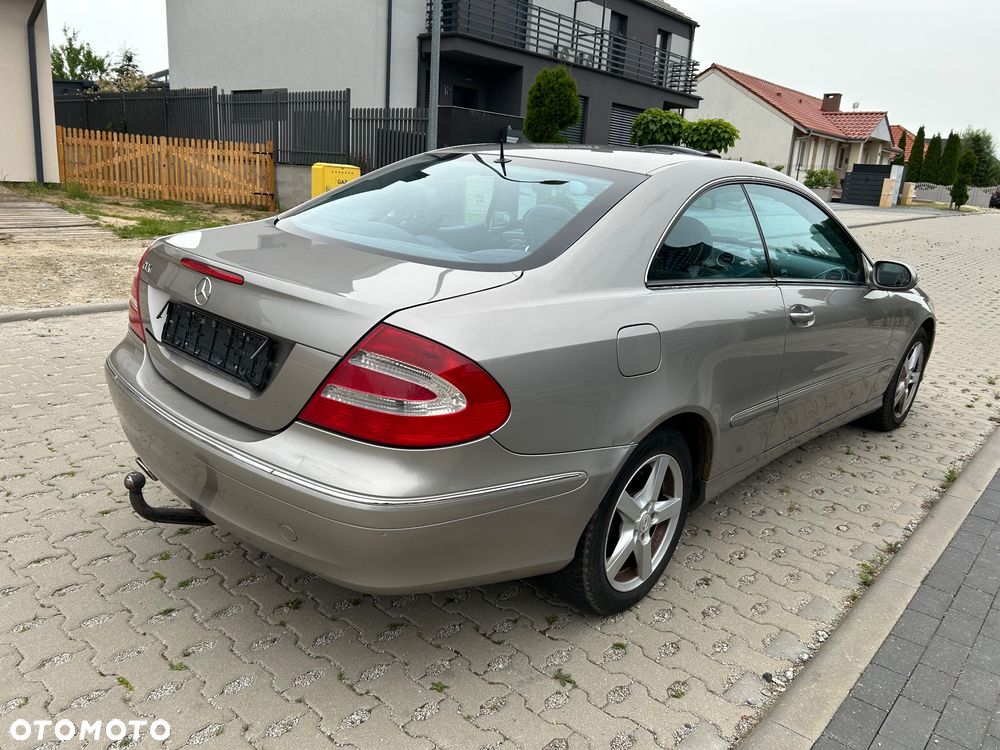 Mercedes-Benz CLK - 5