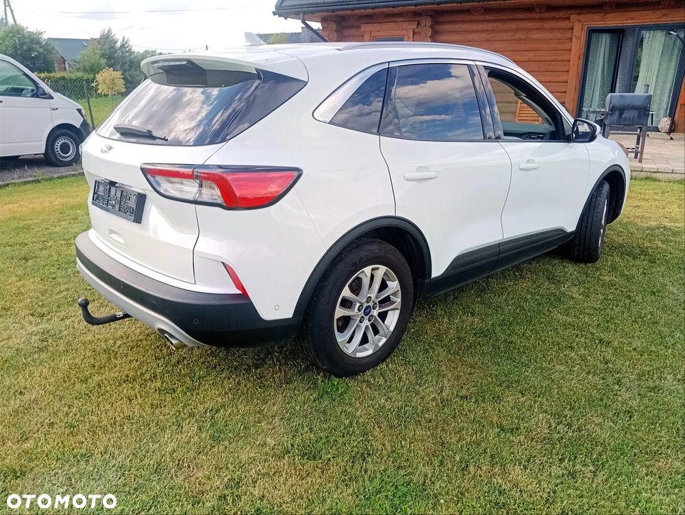 Ford Kuga 2.0 EcoBlue 4x4 TITANIUM - 4