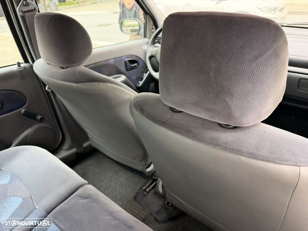 Renault Clio 1.2 16V Extreme - 20